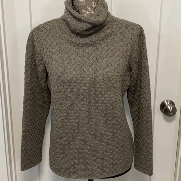 Eileen Fisher Sweaters - Eileen Fisher merino wool sweater
